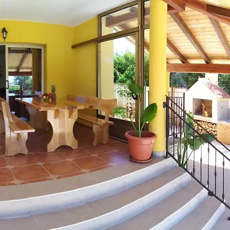 House Ana - Loborika, Pula, 4 Bedrooms Loborika