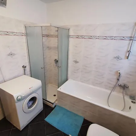 House Ana - Loborika, Pula, 4 Bedrooms Holiday home Loborika