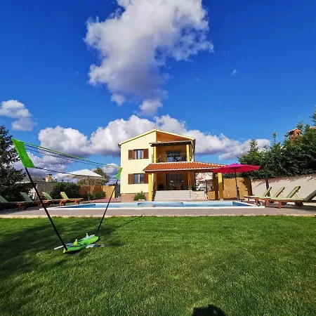 House Ana - Loborika, Pula, 4 Bedrooms