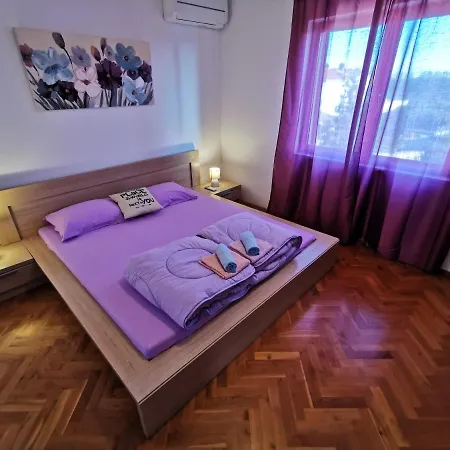 Ferienhaus House Ana - Loborika, Pula, 4 Bedrooms