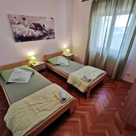 Holiday home House Ana - Loborika, Pula, 4 Bedrooms *