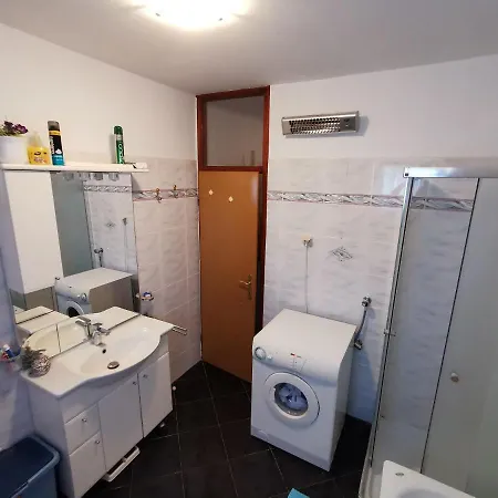 Ferienhaus House Ana - Loborika, Pula, 4 Bedrooms Loborika